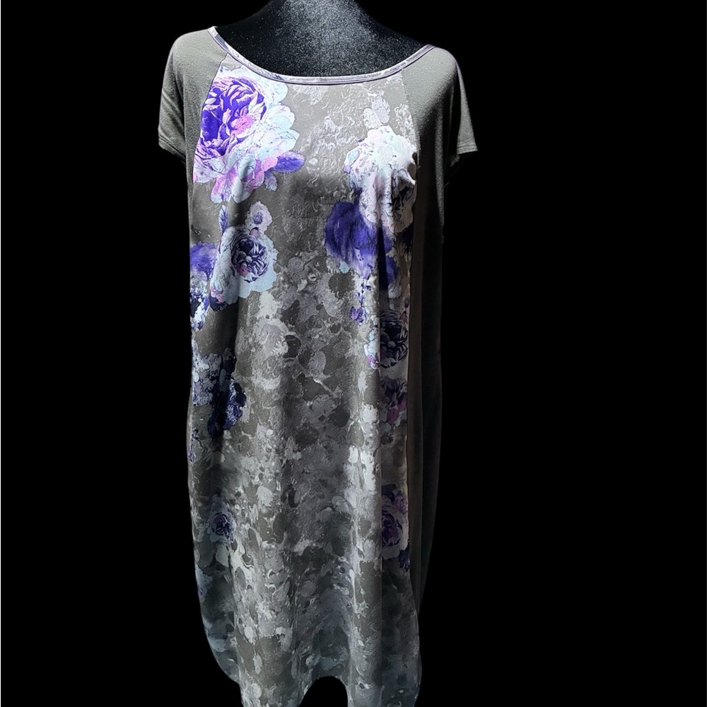 ✨ Simply Vera Vera Wang Grey Floral Accent Dress – Size XL – Like New ✨